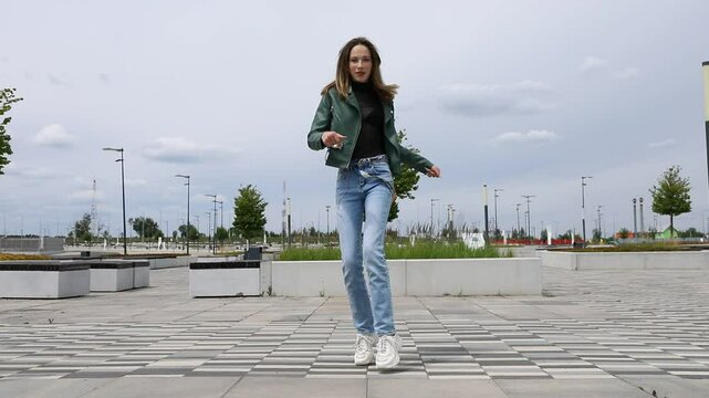 Shuffle Dance Video Young woman dancing on the street