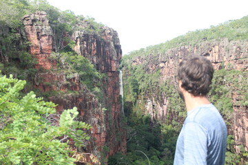 Naklejka premium cachoeira dos macacos em vila bela da santíssima trindade, mato grosso 