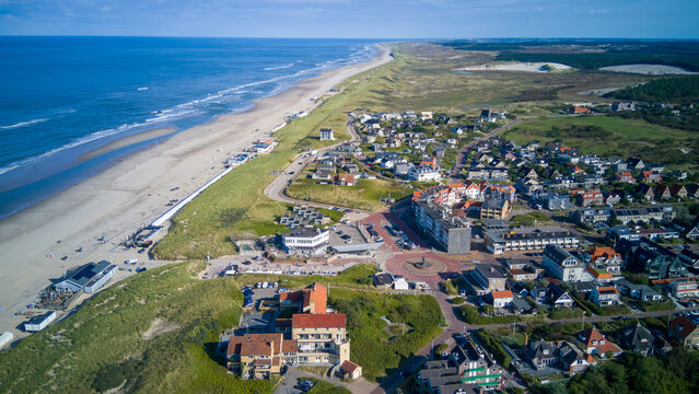 Strand und D&uuml;nen in Bergen aan Zee Holland Niederlande