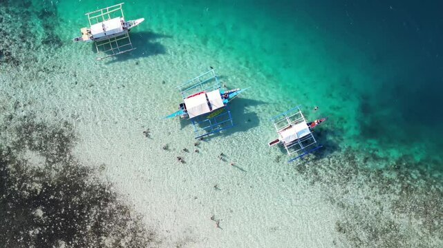 boats banka on the sea