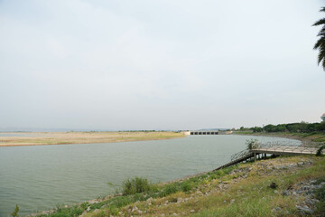Obraz premium Natire view of Pasakcholasit dam, Lopburi province, Thailand.