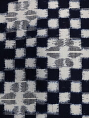 アンティーク、藍染の絣生地