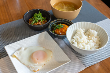 家庭的な朝ご飯