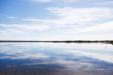 夏の苫小牧市の支笏湖