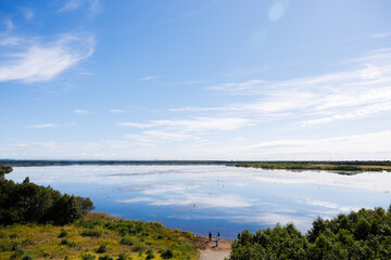 夏の苫小牧市の支笏湖