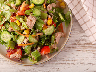 Tuna and mixed vegetables salad