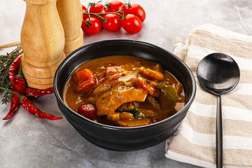 Yellow Thai curry with beef
