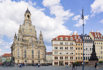 Fototapeta premium Market Square with a View of the Church of Our Lady in Dresden