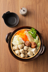 鶏肉のつみれと野菜の鍋