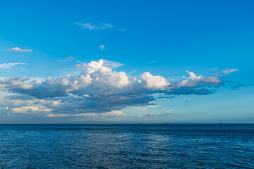 青空と海