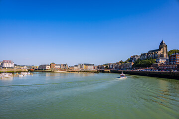 Obraz premium Entrée du port de Le Tréport