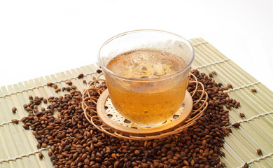 　麦茶　白バック