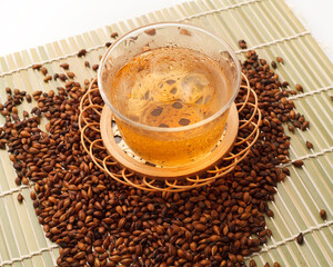 　麦茶　白バック