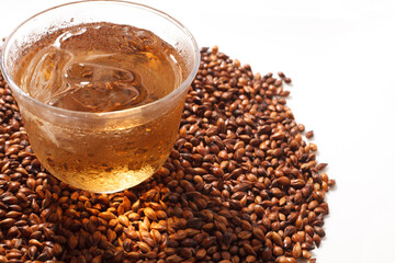 　麦茶　白バック