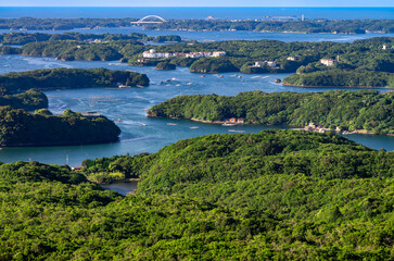 伊勢志摩、横山展望台の展望テラスから望む英虞湾の海