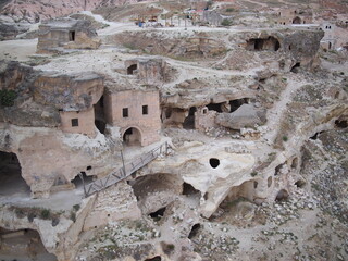 A view of the terrain from a hot air balloon ride over Cappadocia, Türkiye