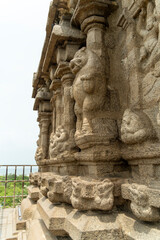 Obraz premium Le coté de temple à Mahäbalipuram Sud de l'inde