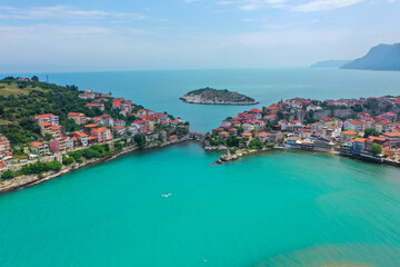 Fototapeta premium Beautiful cityscape on the mountains over Black-sea, Amasra. Amasra traditional Turkish architecture