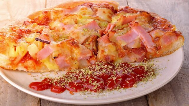 ham and becon pizza 