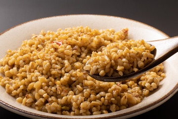 ［トルコ料理］ブルグルピラフ（挽き割り小麦のピラフ）