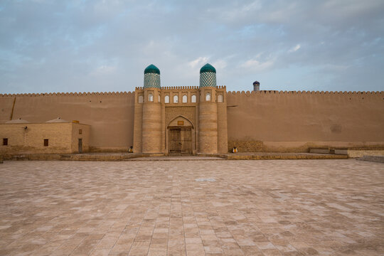 Konya Ark (Old Fortress) is the citadel in the Itchan Kala
