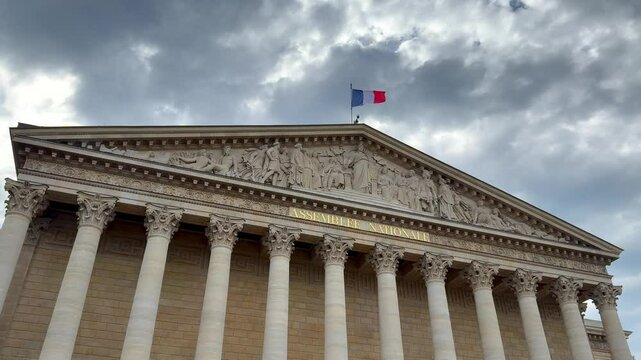 L'assembl&eacute;e nationale de la France.