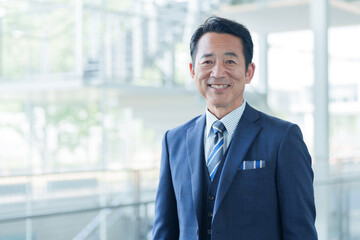 中高年　ビジネスマン　ポートレート