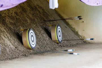 	弓道｜的と外れた矢