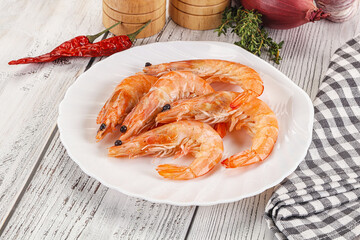 Gurmet king prawn in the bowl