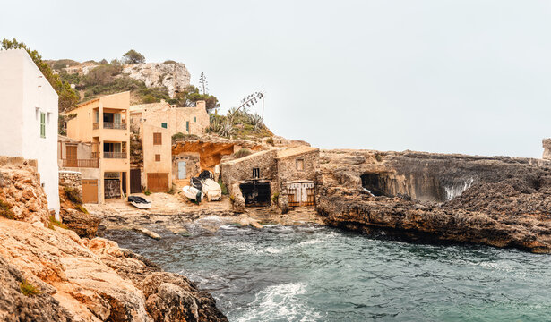 Cala s&rsquo;Almunia kleine Bucht im S&uuml;dosten der spanischen Baleareninsel Mallorca 