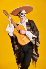 guitarist sings serenade