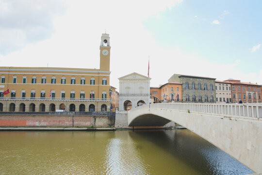 Lungarno Galileo Galilei, the neighborhood along the bank of the Arno River in Pisa, Tuscany, Italy
