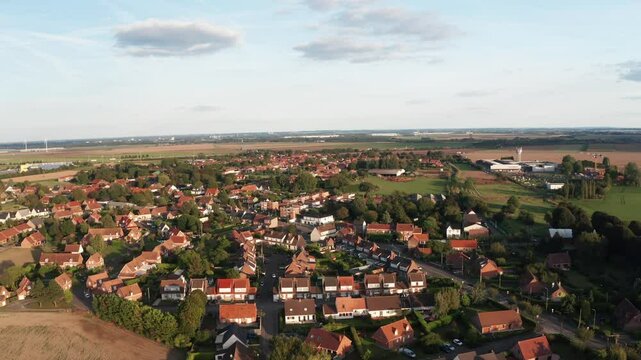 prise de vue aérienne d'une petite ville française, Hénin-Beaumont