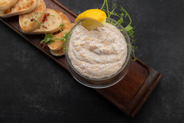 Pike caviar in glass, with lemon