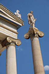 predio grécia estátua templo anfiteatro 