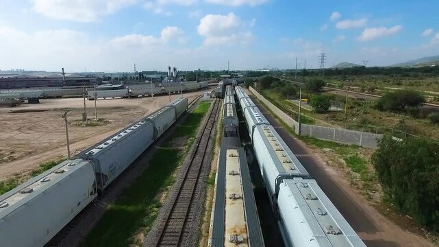 Ferrocarriles en paisajes industriales de M&eacute;xico