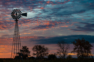 718-33 Windmill Sunrise