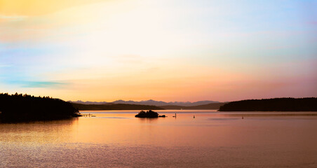 sunset over ocean in British Columbia.
Ferry Victoria to Vancouver