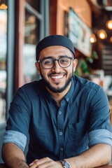 Obraz premium A Muslim Startup Founder Creates An Online Course To Teach Others About Starting A Business. They Cover Essential Topics And Share Resources, Generative AI
