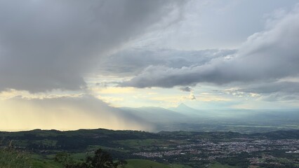 cielo, nube, nube, naturaleza, clima, azul, tempestad, celaje, nublado, llover, sol, moreno, verano, alumbrado, blanco, paisaje, atardecer, cubierto, diurna, cielo, dramático, cielo, hermoso, descarga