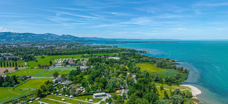Ausblick auf das &ouml;stliche Bodensee-Ufer bei Bregenz-Mehrerau