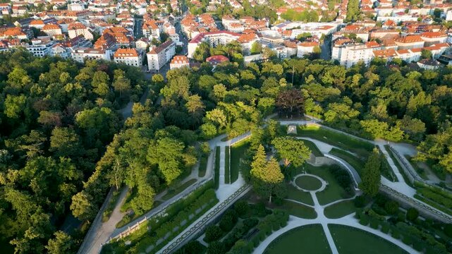 4K Aerial Drone Video of the Beautiful Felsenbrunnen Garden in W&uuml;rzburg, Germany