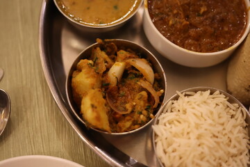 indian food curry and rice