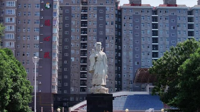 state of taoist priest lv dongbin out of stadium