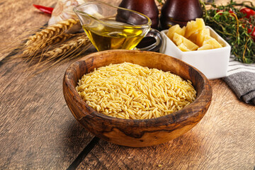 Italian raw dry pasta risoni