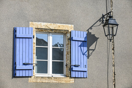 France immobilier maison logement fenetre departement Meuse Avioth 