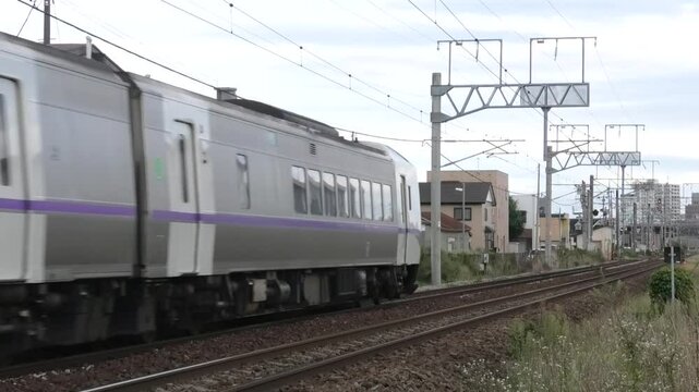 函館本線　キハ261