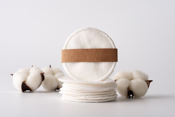 Reusable make-up remover cotton pads