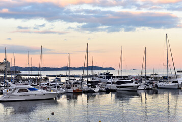 熱海スカイデッキから眺めるマリーナ夕景