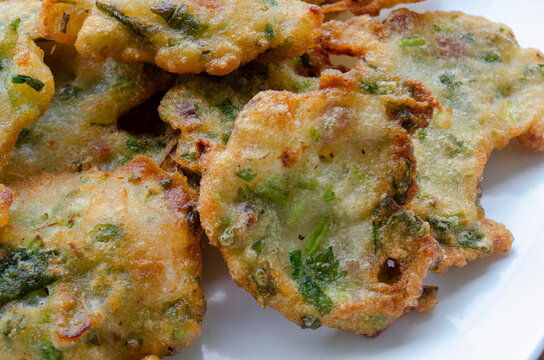 Close up view of vegetable fritters from above
